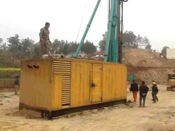 安远如何判断水冷式机油散热器密封件是否需要更换？